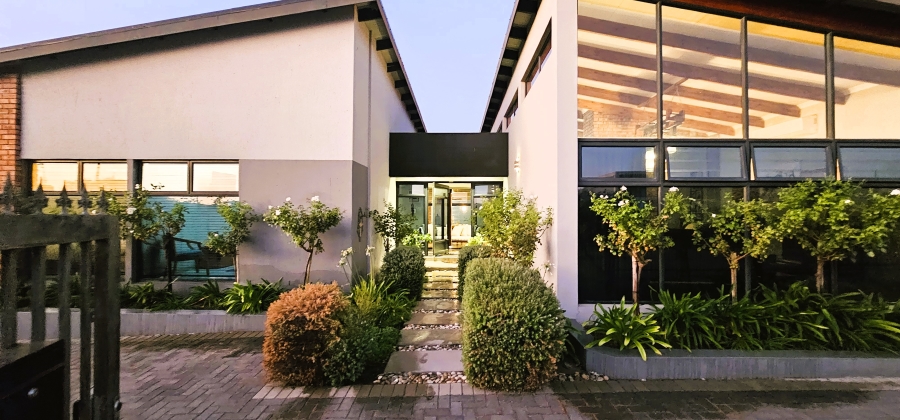 3 Bedroom Property for Sale in Hopefield Western Cape